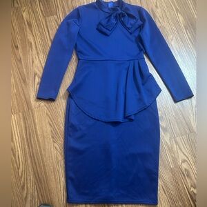 Elegant Blue Long Sleeve Dress